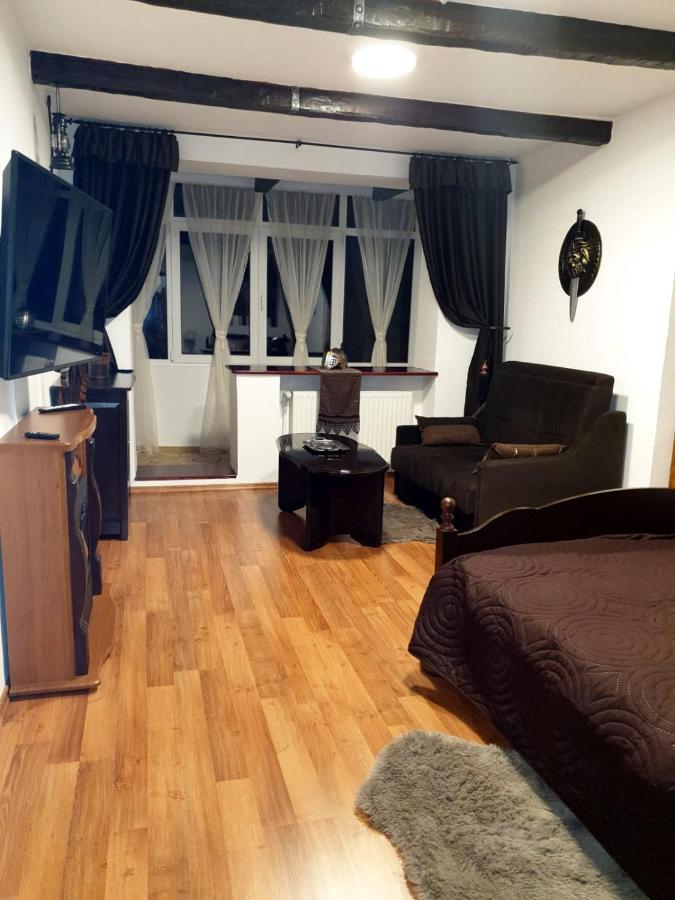 Apartament Medieval เปรดัล ภายนอก รูปภาพ