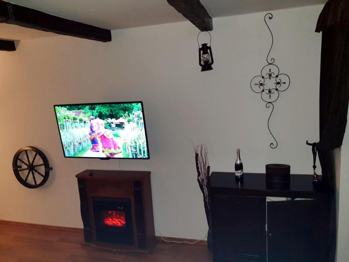 Apartament Medieval เปรดัล ภายนอก รูปภาพ