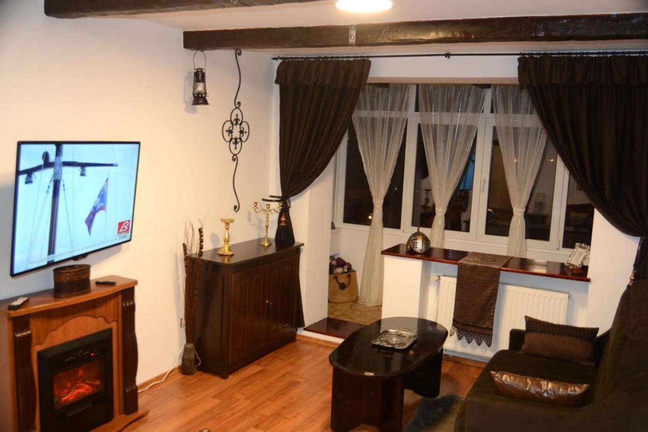 Apartament Medieval เปรดัล ภายนอก รูปภาพ