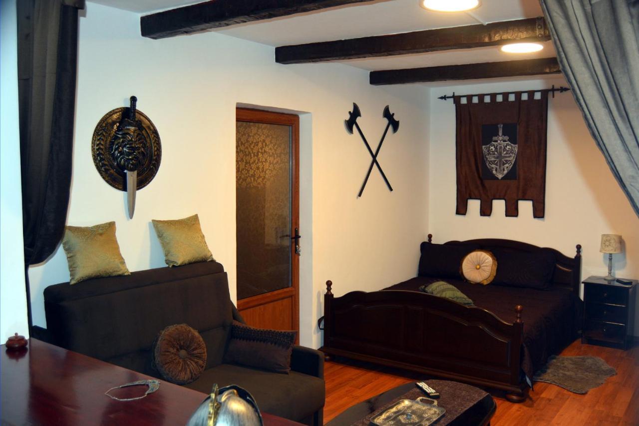 Apartament Medieval เปรดัล ภายนอก รูปภาพ